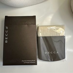 Becca The one perfecting Brush- New in Box!